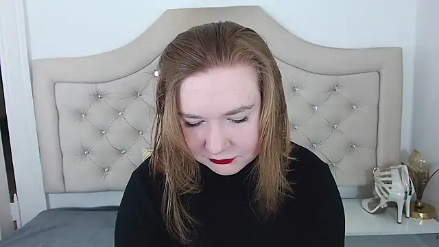 LaraDream online show from January 21, 2025, 9:04 pm