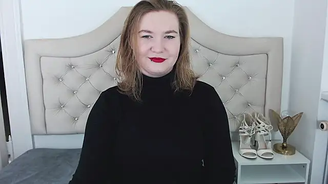 LaraDream online show from January 27, 2025, 6:52 pm