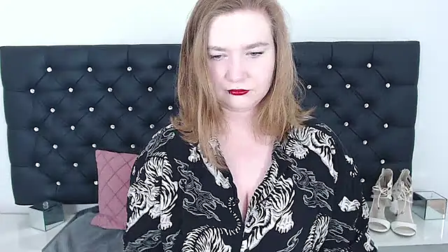 LaraDream online show from February 13, 2025, 10:43 pm