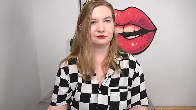 LaraDream online show from November 7, 2025, 3:01 pm