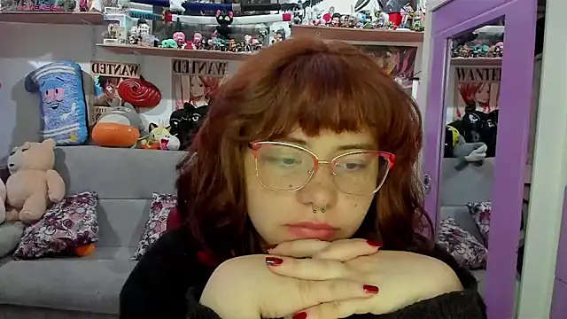 soficammy online show from December 11, 2024, 9:45 pm