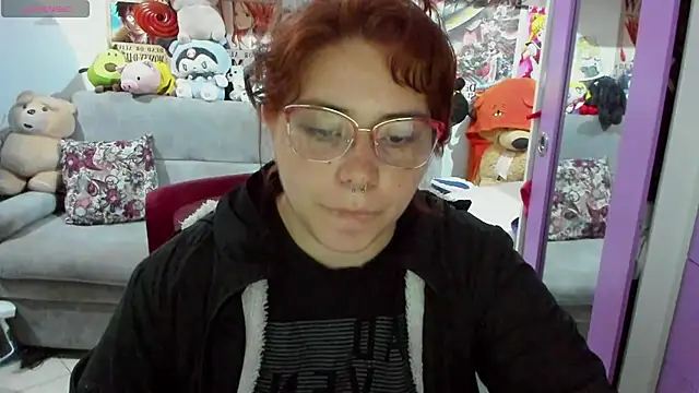 soficammy online show from February 8, 2025, 9:57 pm