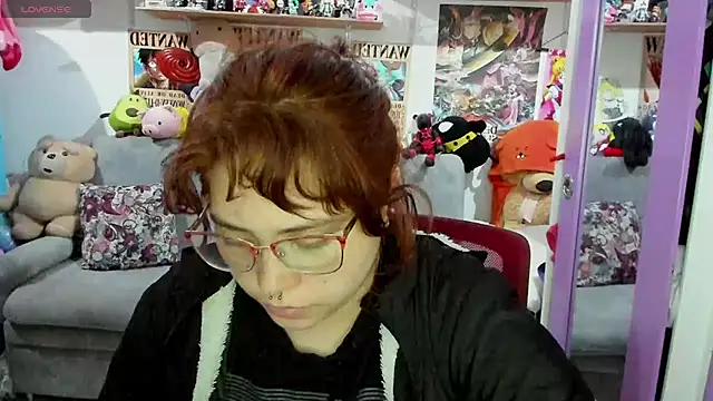 soficammy online show from February 9, 2025, 4:04 am