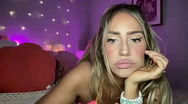 Fitnessbabe69 online show from March 16, 2025, 8:43 am