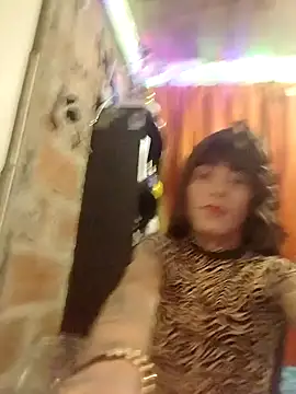 333kristal777 online show from February 1, 2025, 9:21 am