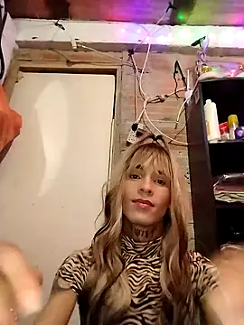 333kristal777 online show from February 4, 2025, 8:02 am