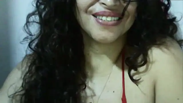 Snapshot of oso34hot chatting on October 28, 2025, 1:47 pm oso34hot online show from October 28, 2025, 1:47 pm